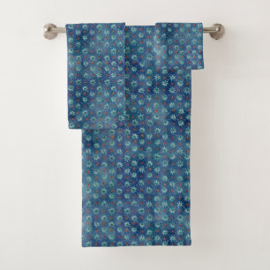 Watercolor Christmas Snowflakes Pattern  Bath Towel Set