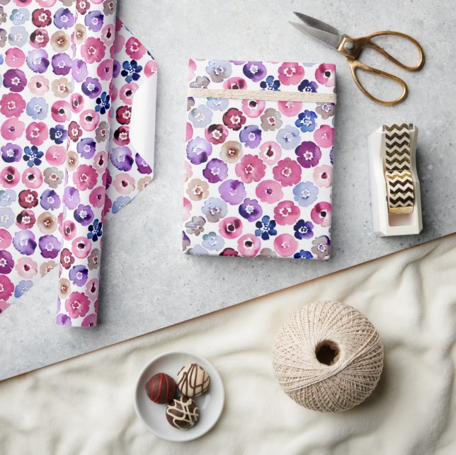 Watercolor dots flowers pattern wrapping paper (Crafts)