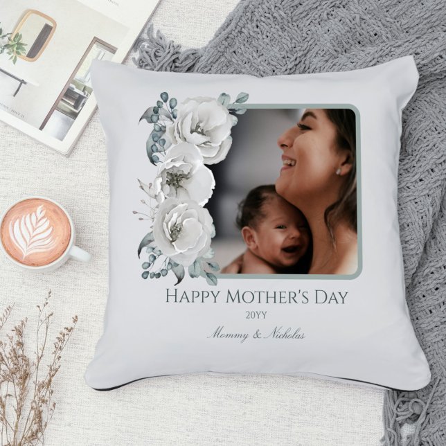 Watercolor Floral Photo Mother's Day Throw Pillow (Watercolor Floral Photo Mother' s Day Throw Pillow)