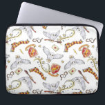 Watercolor GRYFFINDOR™ Hedwig Pattern Laptop Sleeve<br><div class="desc">Harry Potter | Check out this cute watercolor GRYFFINDOR™ pattern featuring their crest,  house scarf,  and Hedwig delivering brooms and letters!</div>