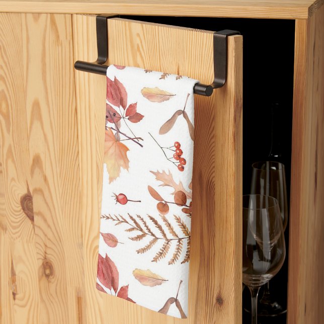 Watercolor Hand Drawn Fall Autumn Leaves & Berries Kitchen Towel (Watercolor Hand Drawn Fall Autumn Leaves & Berries Kitchen Towel)