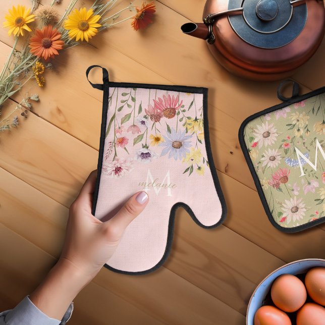 Watercolor Wildflower Garden Floral Name Monogram Oven Mitt & Pot Holder Set (Watercolor Wildflower Garden Floral Name Monogram Oven Mitt & Pot Holder Set)
