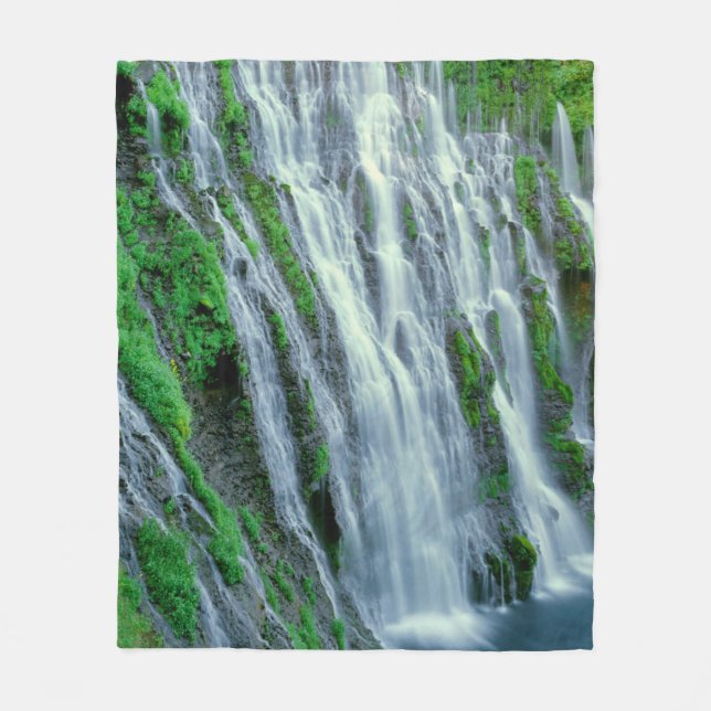 Waterfall scenic, California Fleece Blanket (Front)
