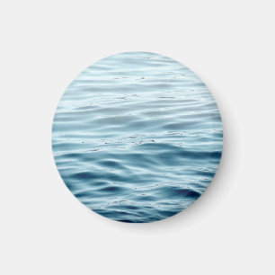 Waving water magnet