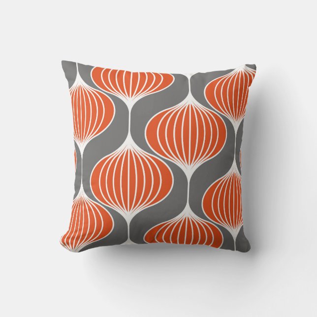Wavy lines: geometric vintage pattern. throw pillow (Front)