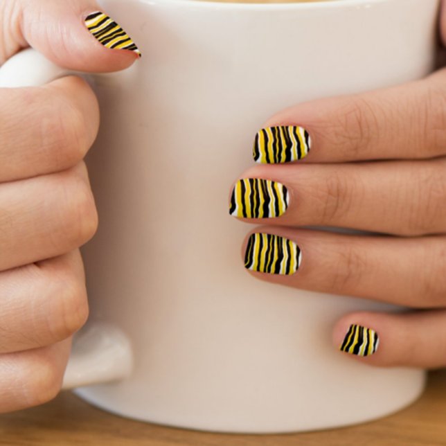 Wavy Stripe Yellow Black White Minx Nail Art (Creator Uploaded)