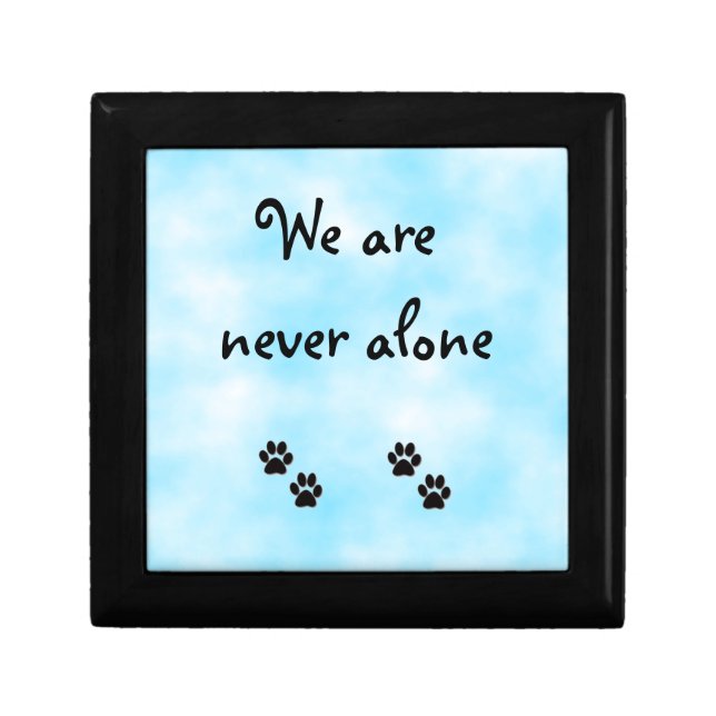 We are never alone-gift box (Front)