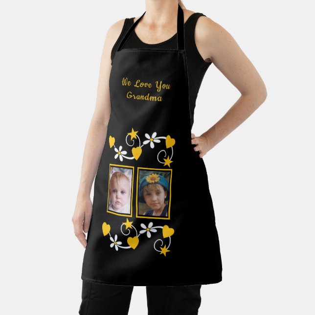 We love you grandma 2 photo black yellow apron (Insitu)