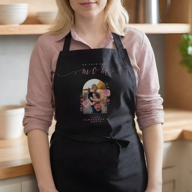 We Love You Mom - Floral Photo Arch Custom Black Apron (We Love You Mom - Floral Photo Arch Custom Black Apron)