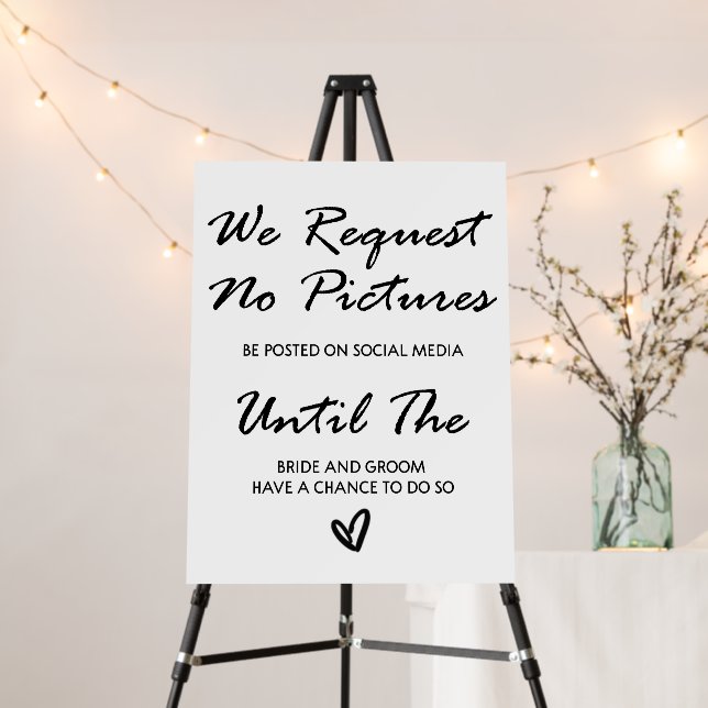 We Request No Pictures Wedding  Pedestal Sign (In Situ (Stand))