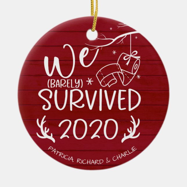 We Survived 2020 Cute Funny Covid Christmas Red Ceramic Ornament (Front)