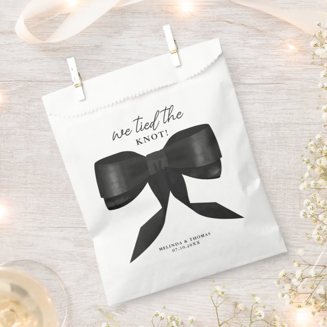 We Tied The Knot Black Bow Wedding Favor Bag (Clipped)