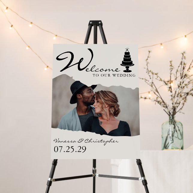 Wedding Cake Welcome Sign (In Situ (Stand))