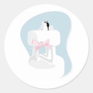Wedding Cake with Bride and Groom Topper Classic Round Sticker