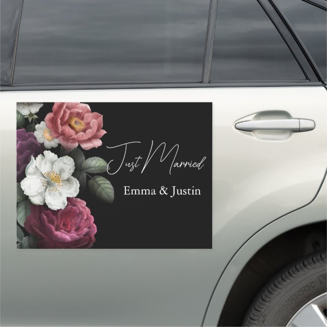 Wedding Car Magnet-Just Married         Car Magnet (In Situ)