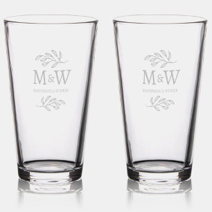 Wedding Couple Monogram Names Elegant Botanical Pint Glass