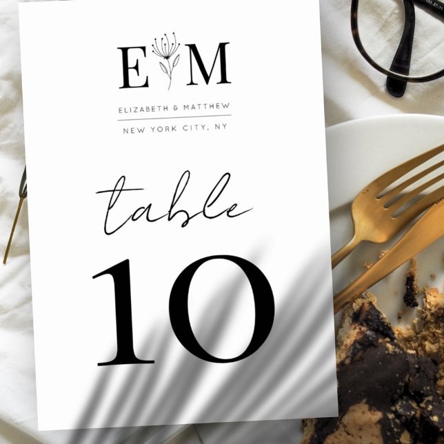 Wedding Elegant Chic Modern Simple QR Table Number (Creator Uploaded)