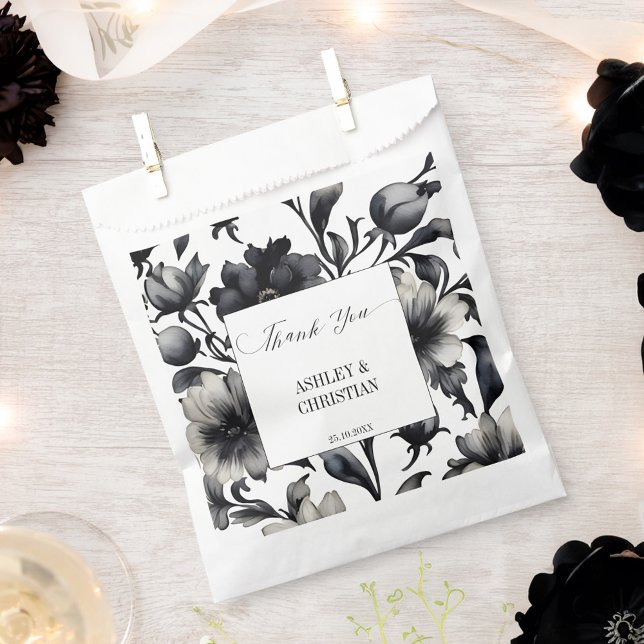 Wedding favors black and white favor bag (Wedding favors black and white wedding themed personalized  favor bag black vintage flowers)