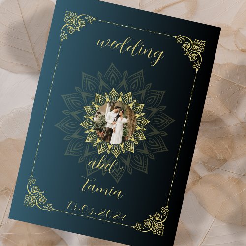 wedding Invitation with cutomised image into sunfl