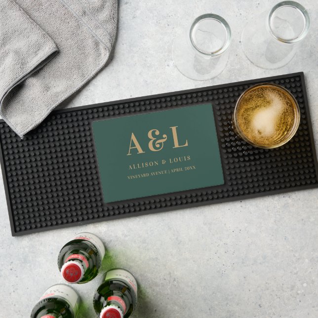 Wedding Monogram Minimalist Emerald Green Gold Bar Mat (Insitu (Bar 1))