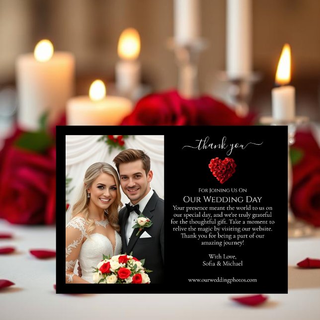 Wedding Thank You- Heart Shaped Red Roses Thank You Card (Wedding Thank You- Heart Shaped Red Roses Thank You Card)