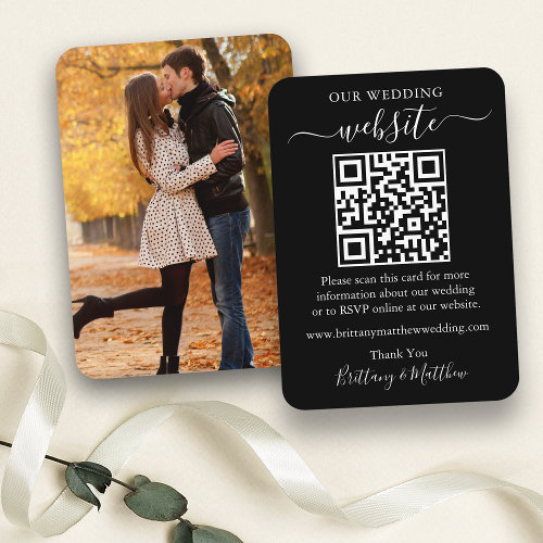 Wedding Website Minimalist Rounded Edges QR Photo Enclosure Card