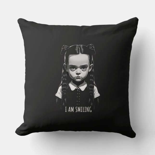 Wednesday mood pilow - I am smiling Throw Pillow (Front)