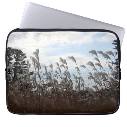 Weeds blowing in the Wind Photography  Laptop Sleeve