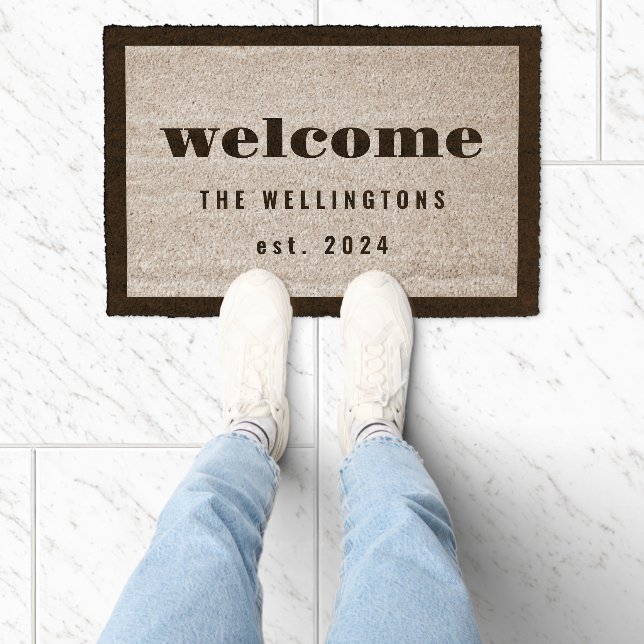 Welcome Personalized Family Name Classic Modern Fiber Doormat (Insitu)