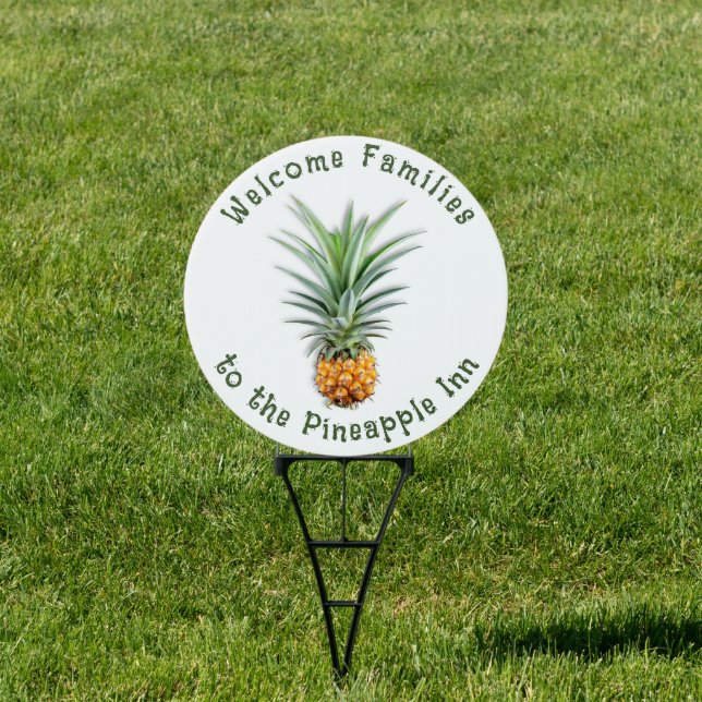 Welcome Pineapple Yard Sign (Insitu)