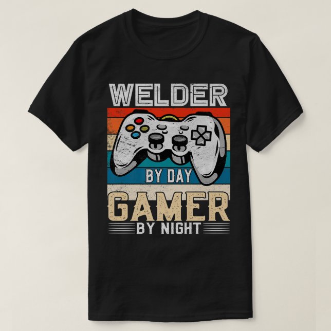 Welder by day gamer by night video gaming fans Ret T-Shirt (Design Front)