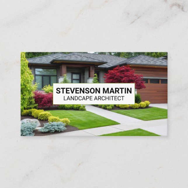 Well Manicured Landscape | Front Yard Residential Business Card (Front)