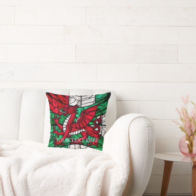 Welsh Red Dragon Flag Throw Pillow (Couch)