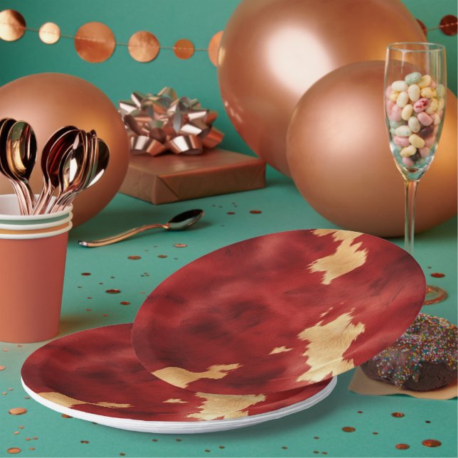 Western Red Cream Cowhide Animal Paper Plates (Multi)