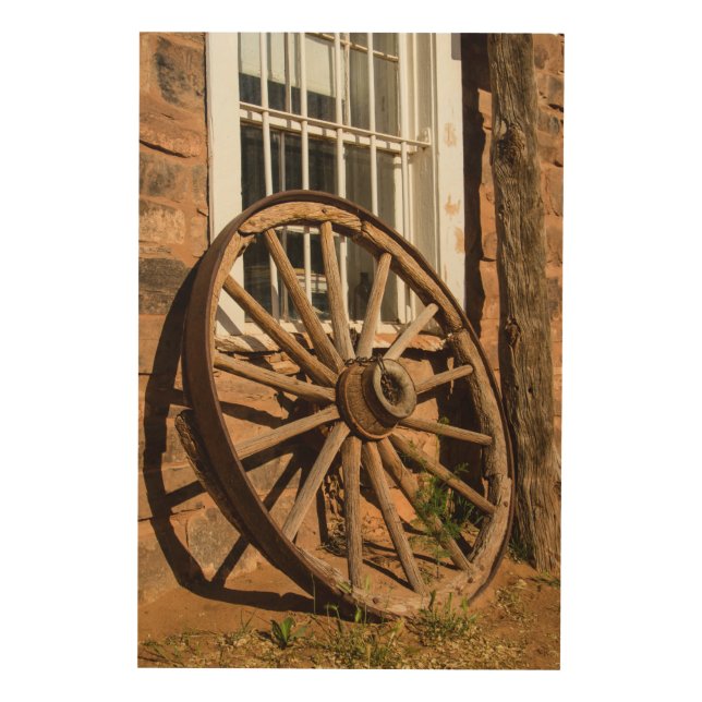 Western Wagon Wheel Wood Wall Decor (Front)