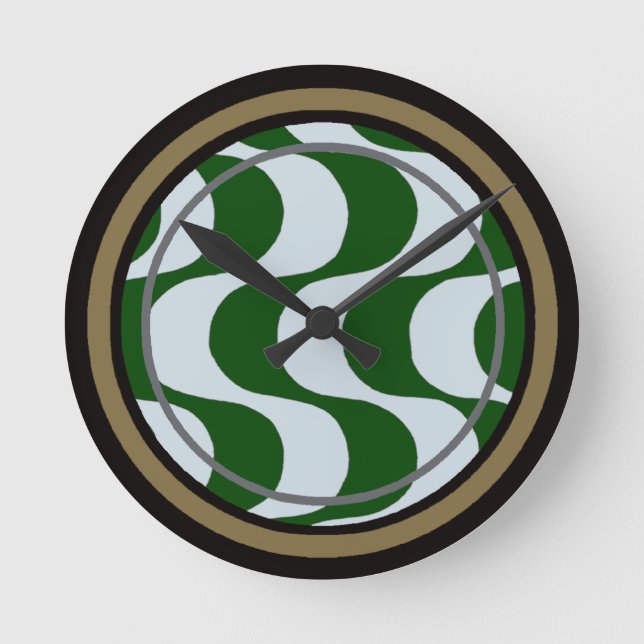 what time is it? copacabana round clock (Front)