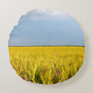 Where the Wheat Dances with the Wind - Wild Nature Round Pillow