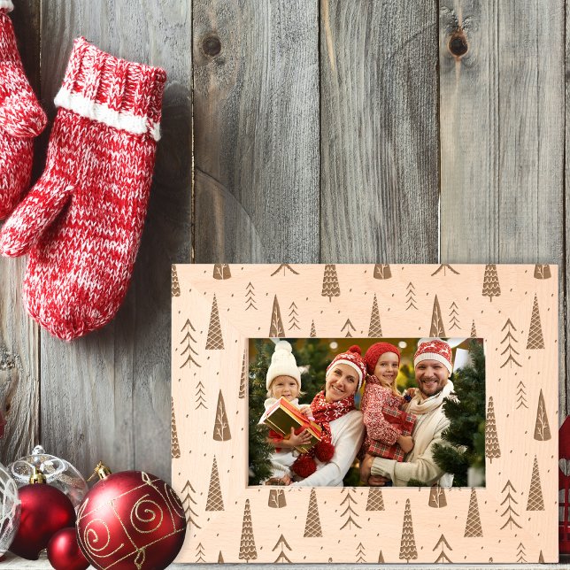 Whimsical Christmas Tree Pattern Engraved Frames (The perfect frame for sharing special holiday moments.
)