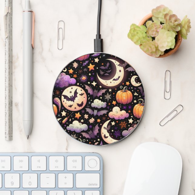 Whimsical Halloween Night Sky Pattern Wireless Charger (Desk)
