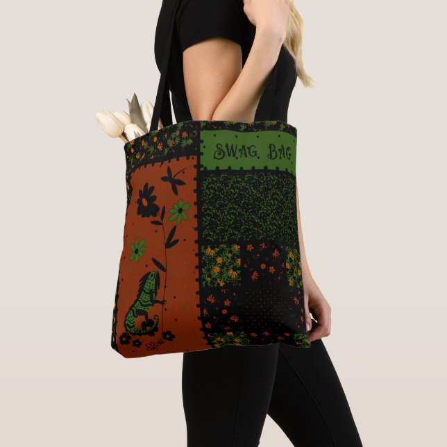 Whimsical Iguana Swag Bag Tote (Close Up)