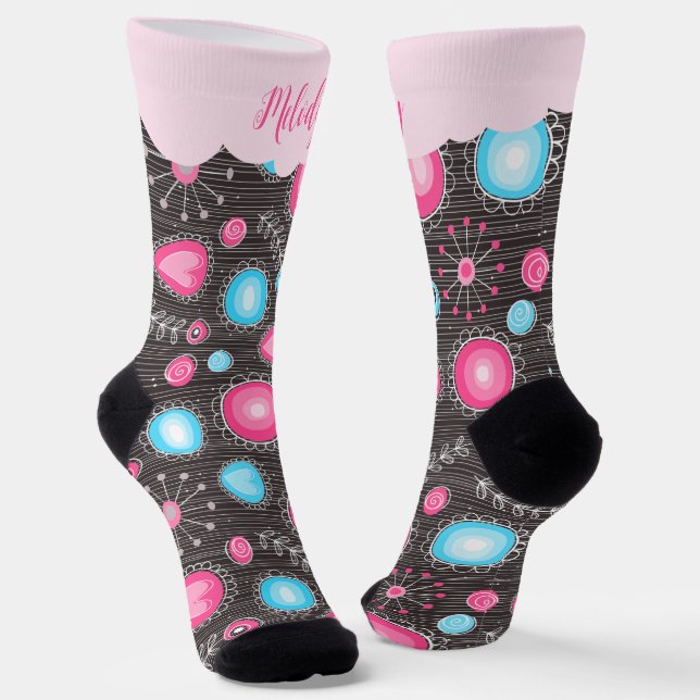 Whimsical pink blue hearts and flowers floral name socks (Angled)