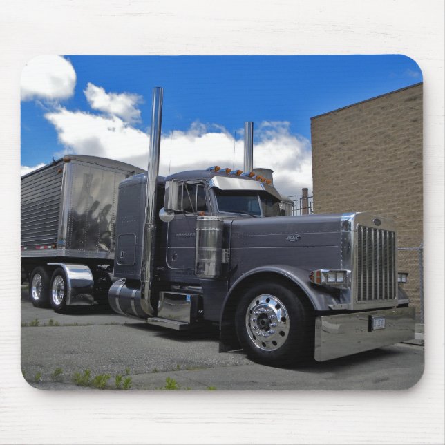 Whisler's Peterbilt 379 Mousepad (Front)