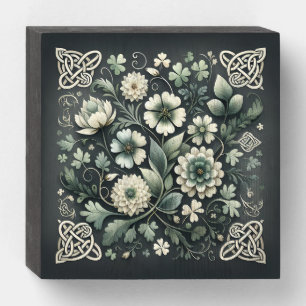 Whispered Clover Knotwork Garden Wooden Box Sign