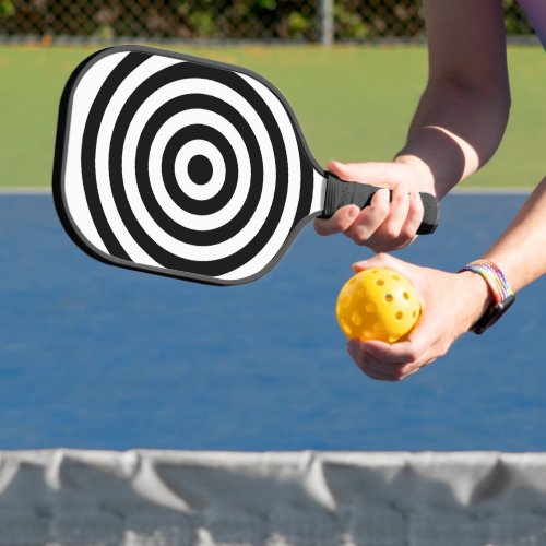 White and Black Concentric Circles Rings Pattern Pickleball Paddle