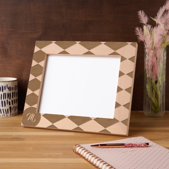 White and black diamond pattern  engraved frames (Left)