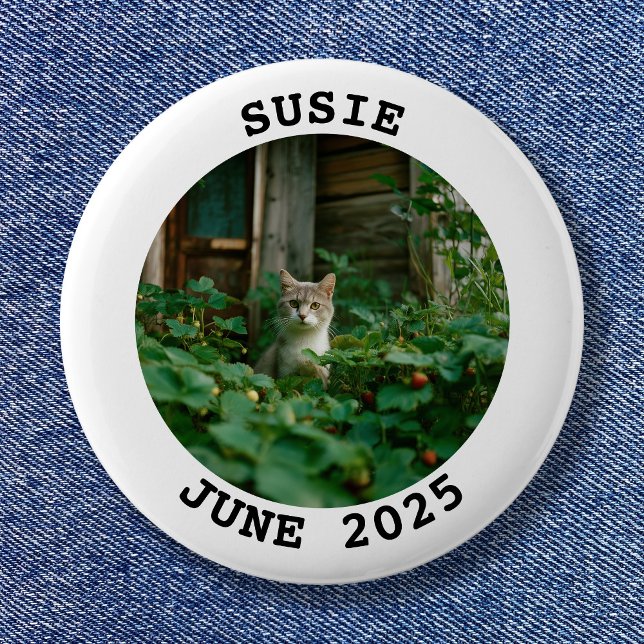 White and Black Name Round Family Photo Button (White and Black Name Round Family Photo Button)