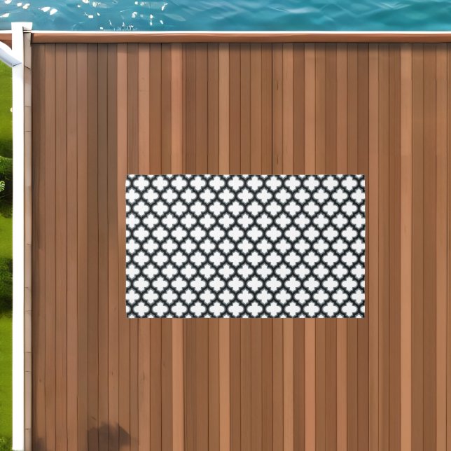 White and Black Trellis, Lattice, Quatrefoil Outdoor Rug (Insitu (Outdoor 1))