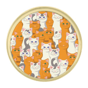 White and ginger cats pattern green eyes blue eyes gold finish lapel pin