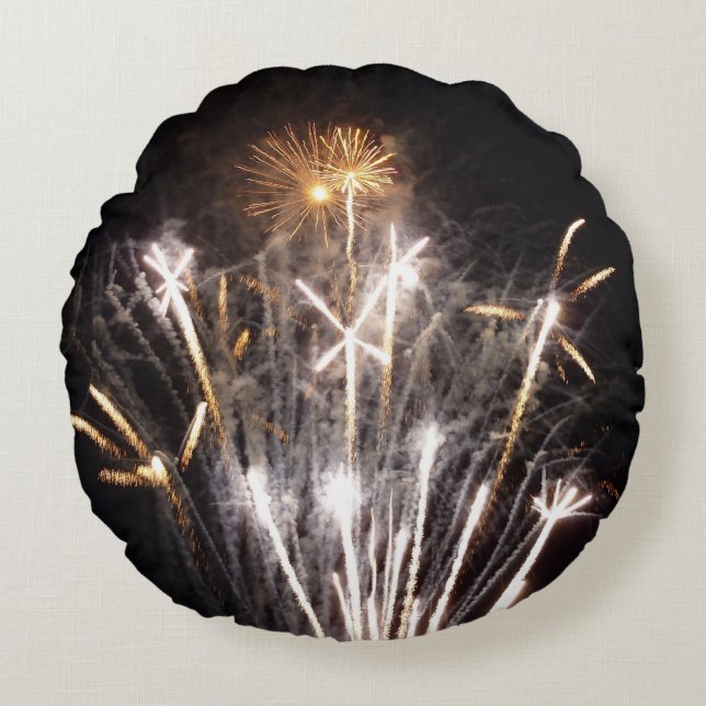White and Gold Fireworks II Patriotic Celebration Round Pillow (Front)