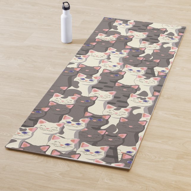 White and gray cats pattern yoga mat (In Situ)